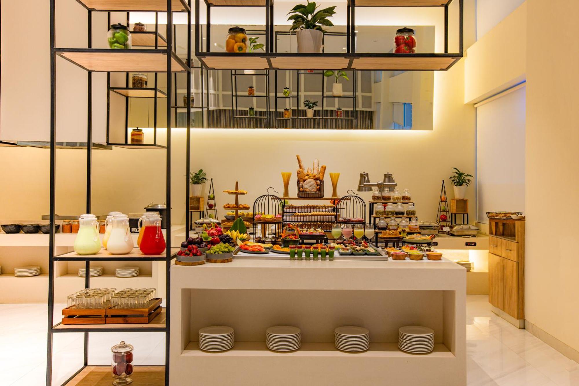 Keys Prima By Lemon Tree Hotels, Pimpri, Pune Exterior photo